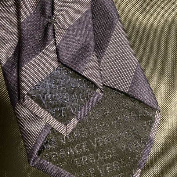 Versace classic tie - Picture 5 of 5